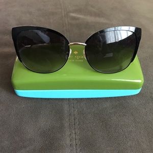 kate spade Accessories - ♠️ Kate Spade Genice sunglasses kate spade Accessories - ♠️ Kate Spade Genice sunglasses